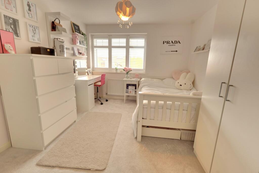 Beckless Avenue, Clanfield - View 6