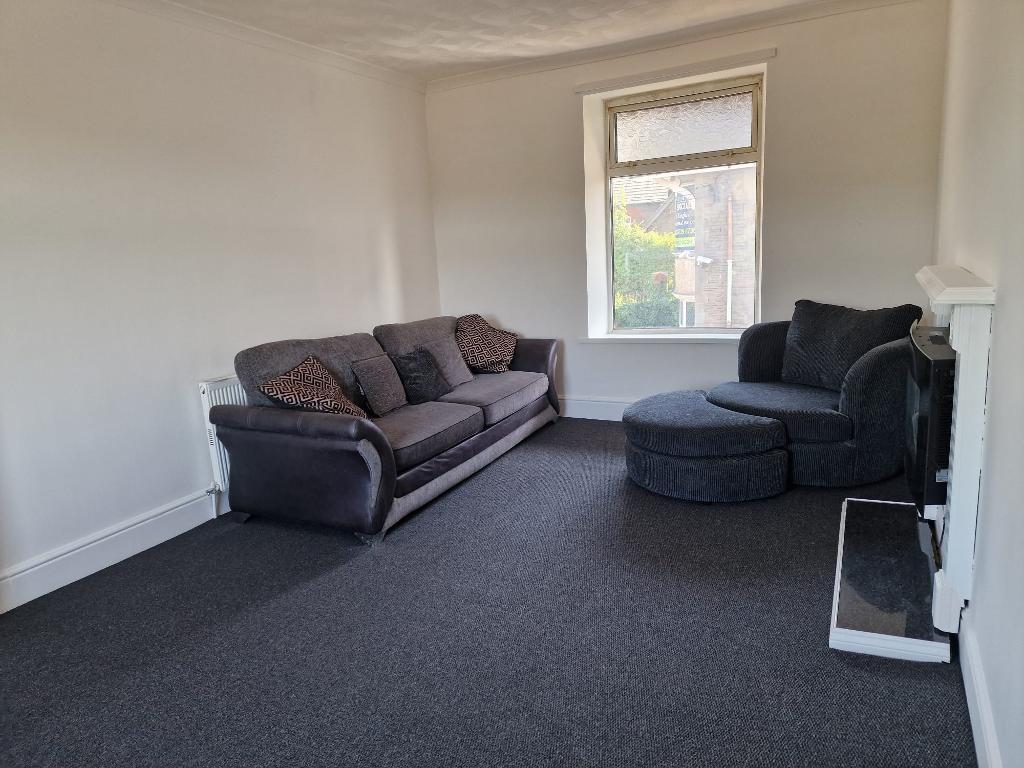 Apartment in Newport - View 3