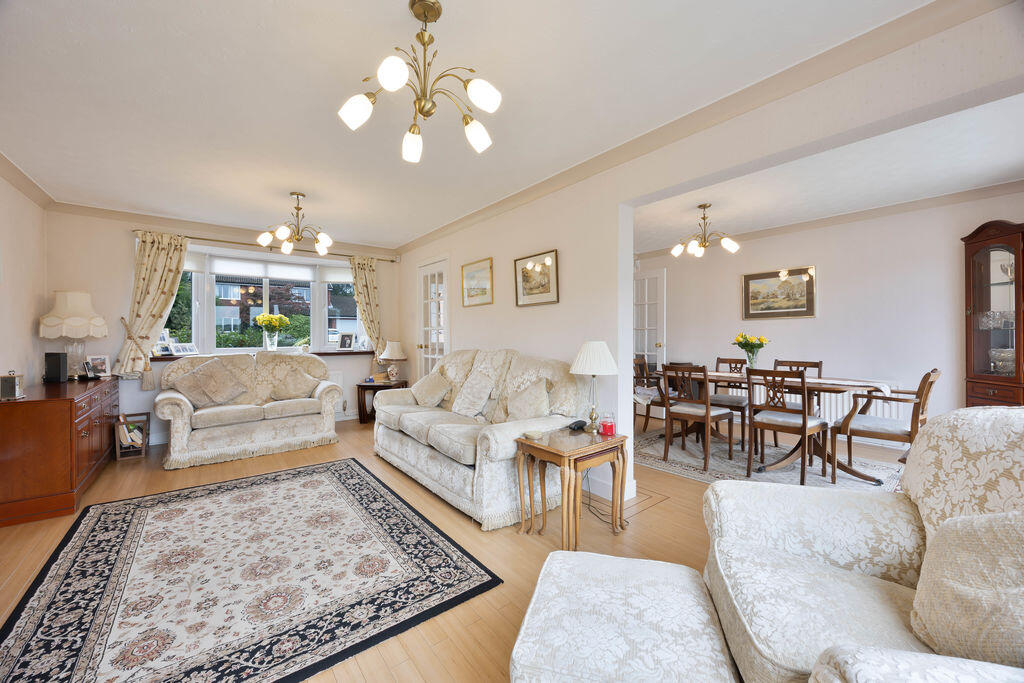 House in Wigan, Thornhill - More