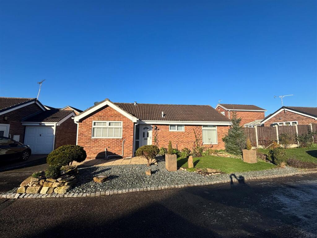 Main image of property: Melbreak Close, Mickleover, Derby
