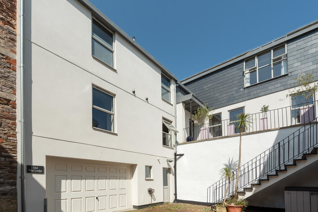 Main image of property: Clarence Hill, Dartmouth