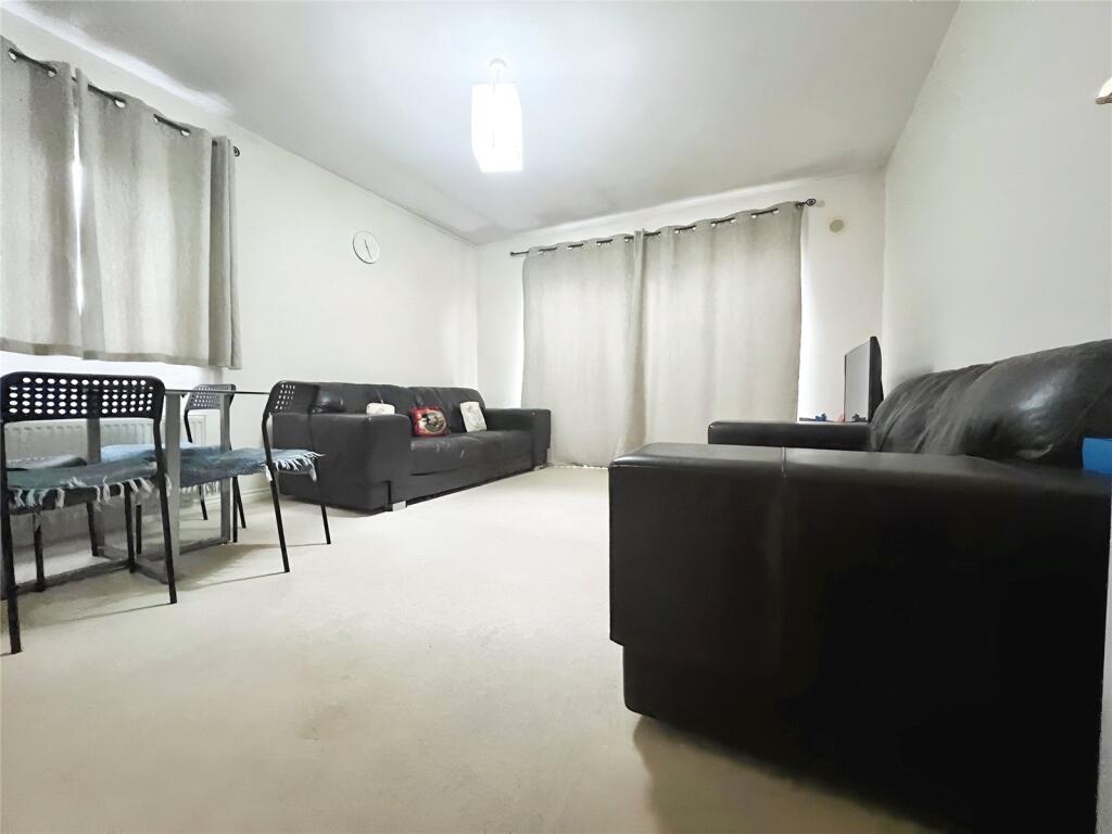 Apartment in Wolverhampton - View 3