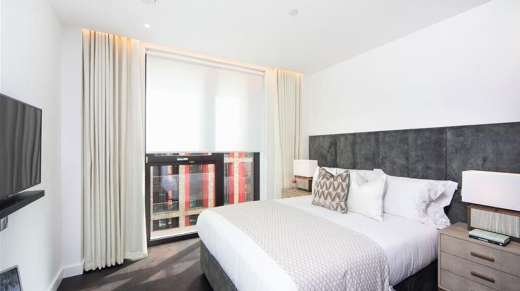 Apartment in London - View 5
