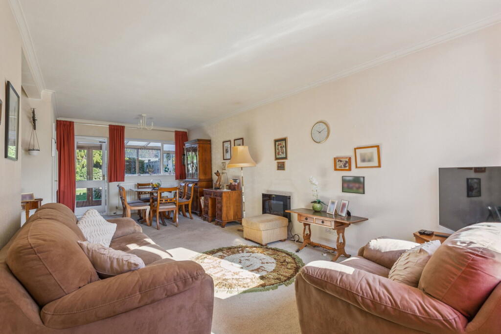 Fleetwood Close, Chalfont St Giles, Buckinghamshire HP8 4DR photo 2