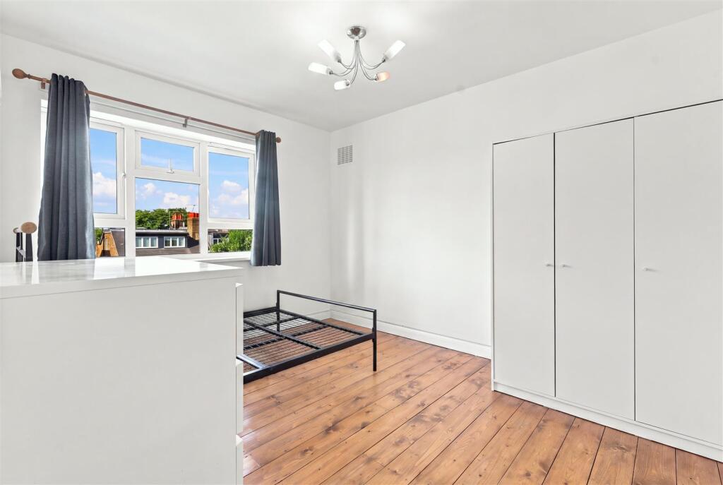 Apartment in London - View 5