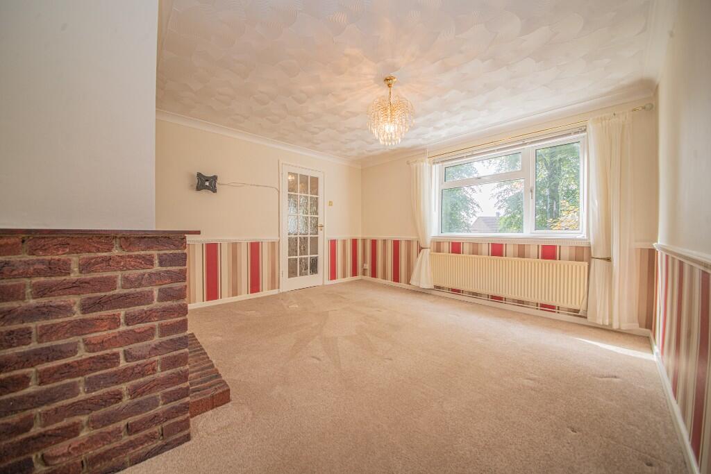 West Drive, Bishopstoke, SO50 photo 2