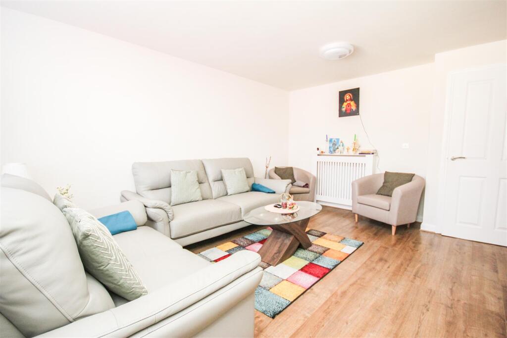 House in Wellingborough - View 3