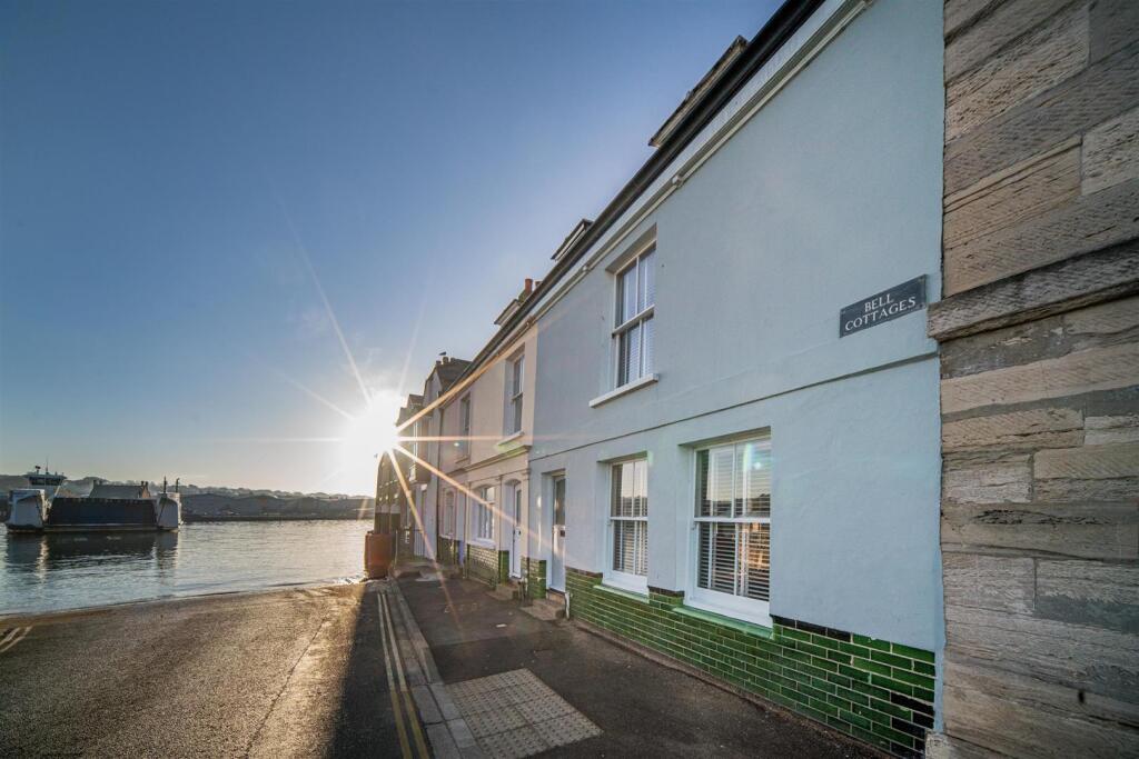 Main image of property: MEDINA RIVER VIEWS, FORMER PUBLIC HOUSE - Medina Road, Cowes