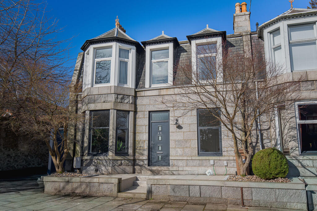 Cedar Place, Aberdeen