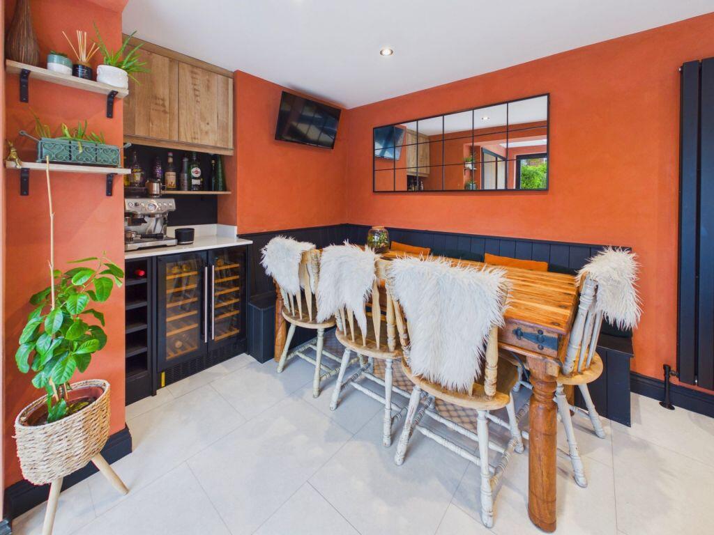 10 Holmstead Avenue, Whitby photo 4