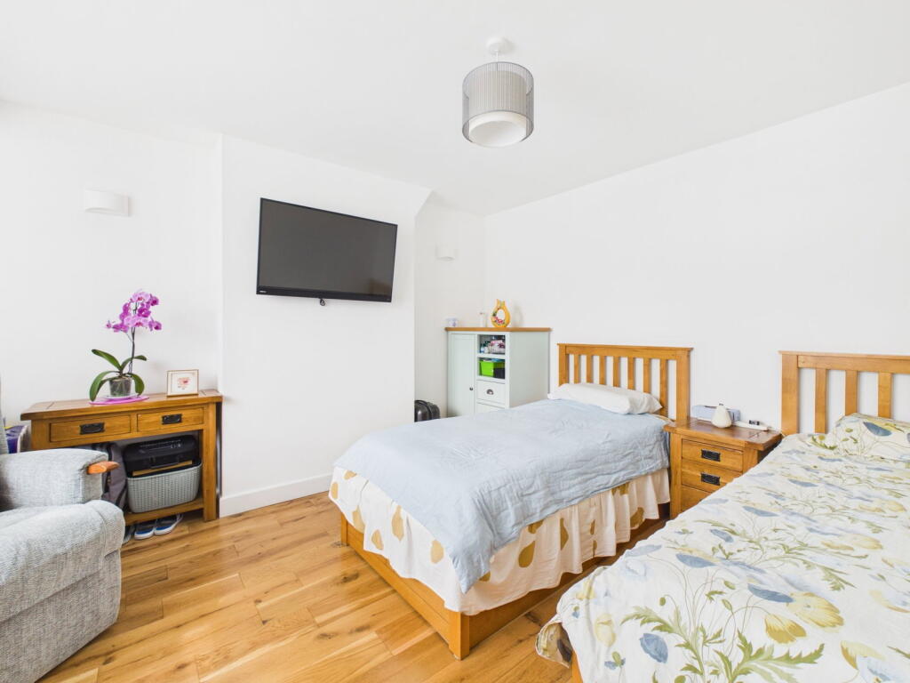 Goldsmith Road, Worthing, BN14 8ES - View 6