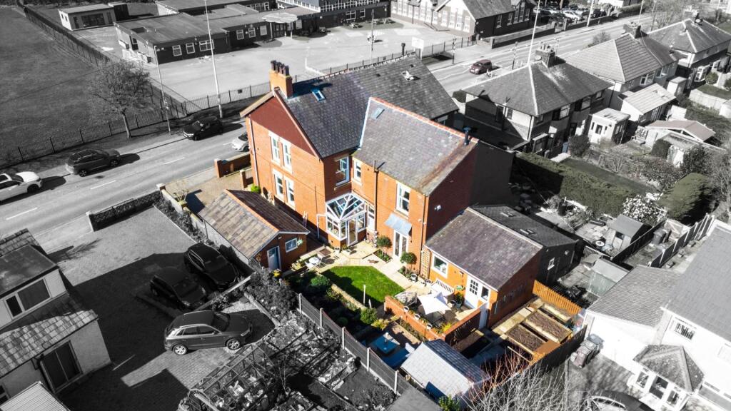 Additional image 10 of 'East Bank Villa' Feniscowles