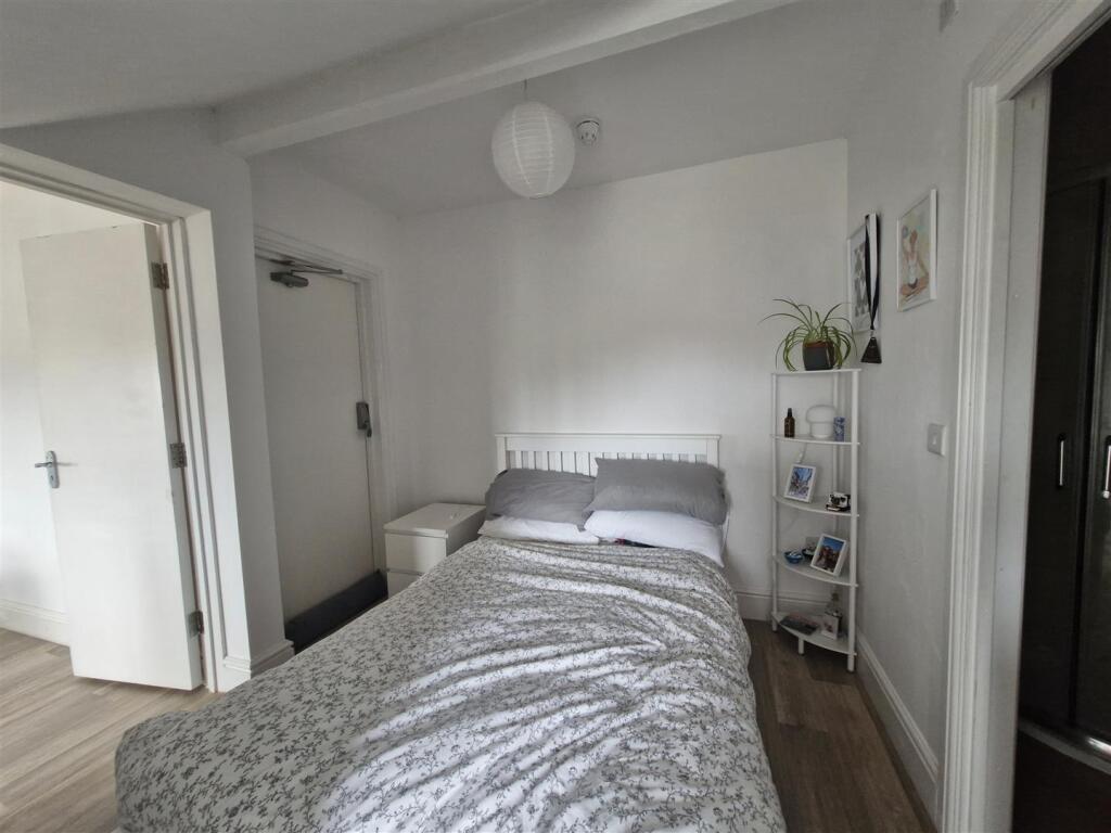 Apartment in Hereford, Herefordshire - View 5