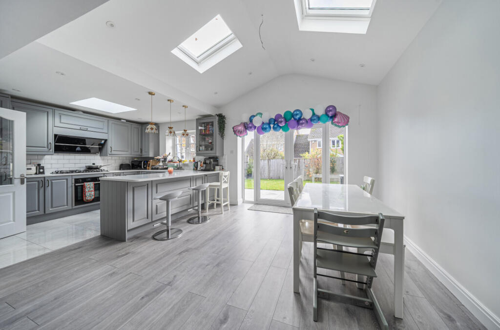 Moorhen Drive, Lower Earley, Reading photo 4