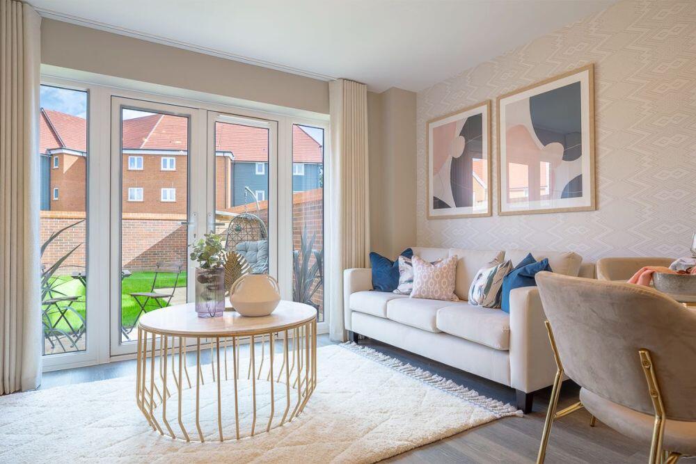 Main image of property: Ladygrove,
Didcot,
Oxfordshire,
OX11 9BS
