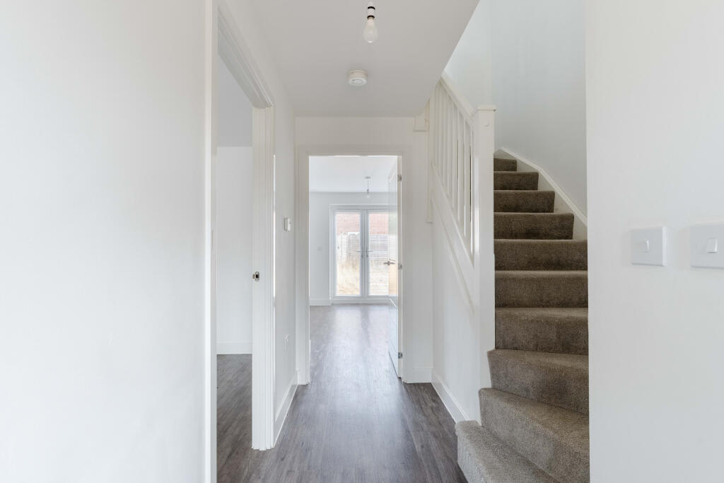 House in Falfield - View 5