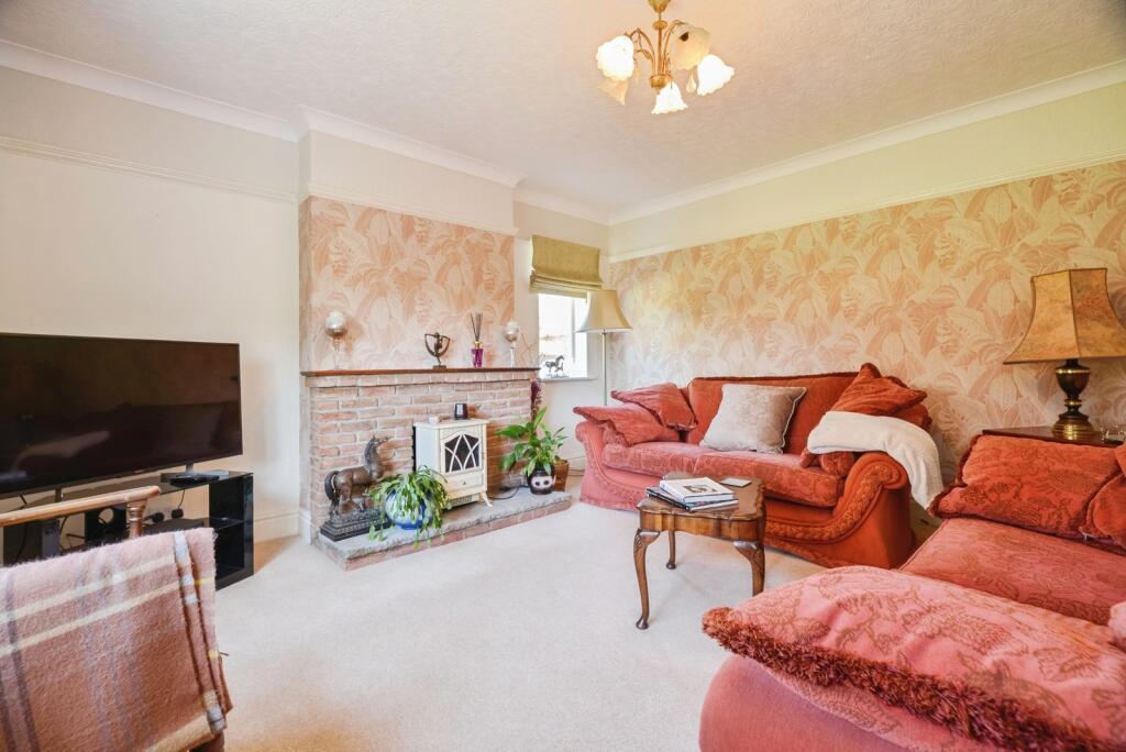 House in Darlington - More