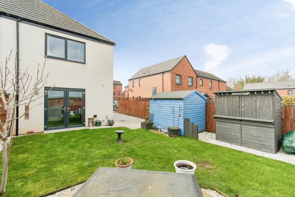 Fletchers Way, Allerton Bywater, Castleford photo 4