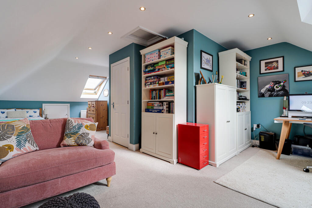 Additional image 19 of Pipers Avenue, Harpenden, Hertfordshire, AL5