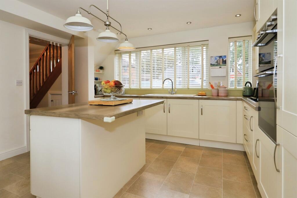 House in South Staffordshire, Bilbrook - View 4