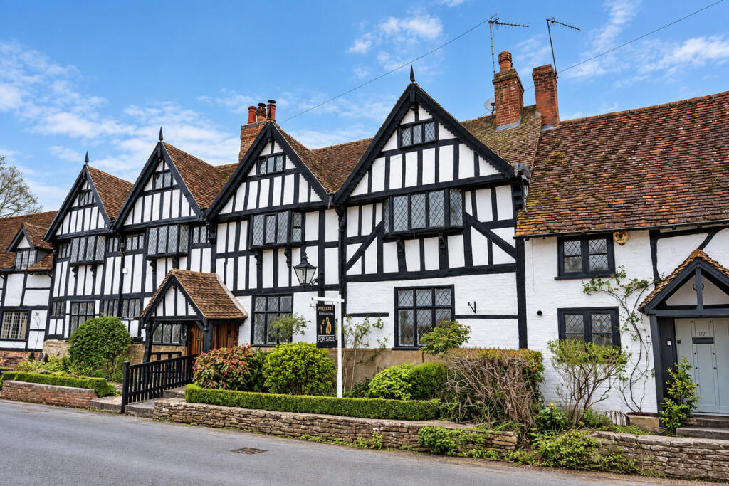 Main image of property: Bridge End, Views of Warwick Castle, Outdoor Office