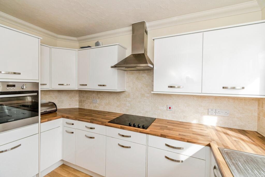 Apartment in Southampton - More