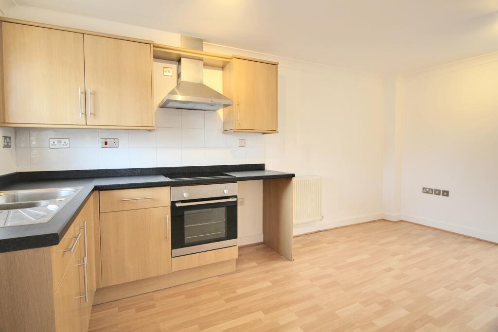 Apartment in Norwich, Norfolk - View 3