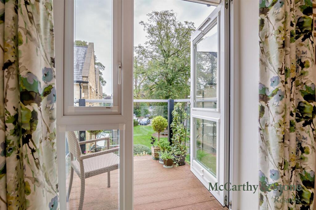 Apartment in Bath - View 4