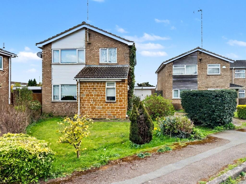 Main image of property: 23 Ennerdale Close, Daventry, NN11 9EF