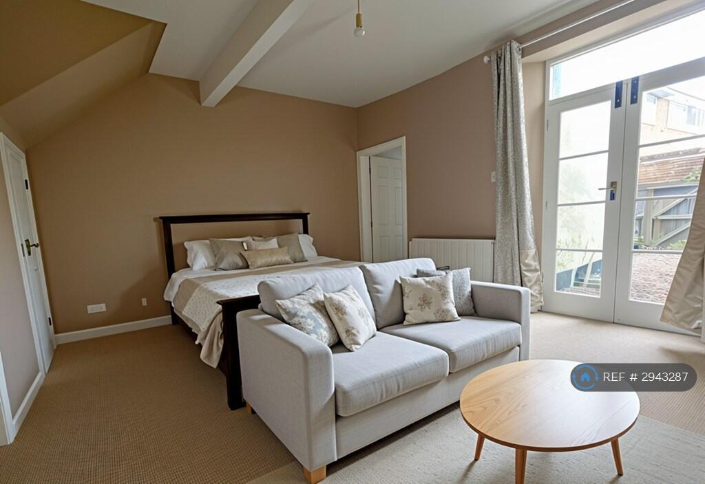 Main image of property: Alphington Street, Exeter, EX2