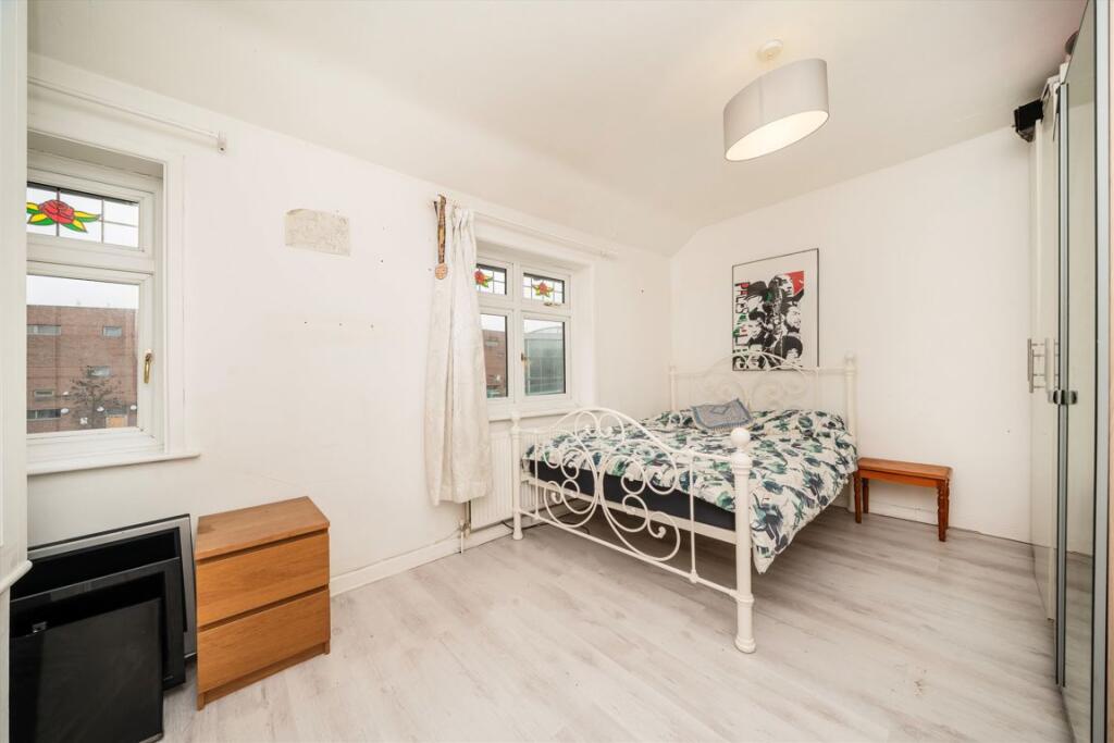 House in London - View 4