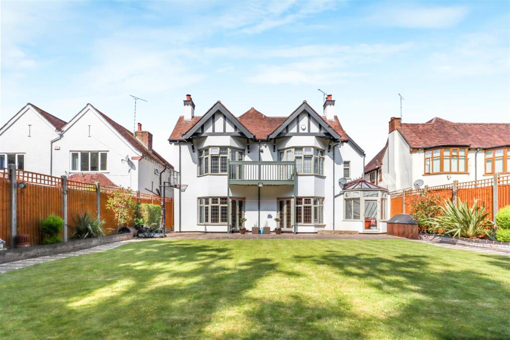 5-bed detached on Woodland Avenue, Coventry, £850,000
