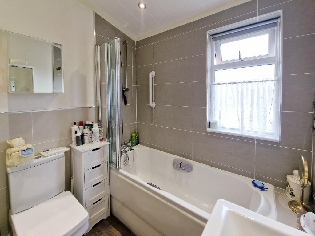House in Maldon, Woodham Walter - More
