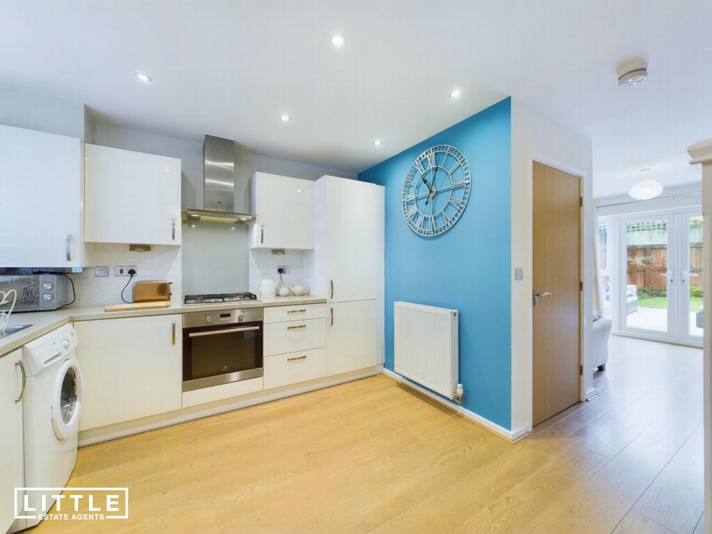 Stephenson Grove, Rainhill, L35 photo 2