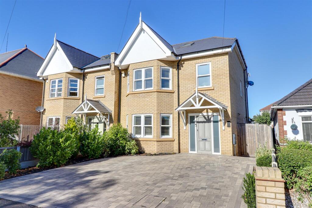 4-bed semi-detached on Blenheim Chase, Leigh-on-Sea, £900,000