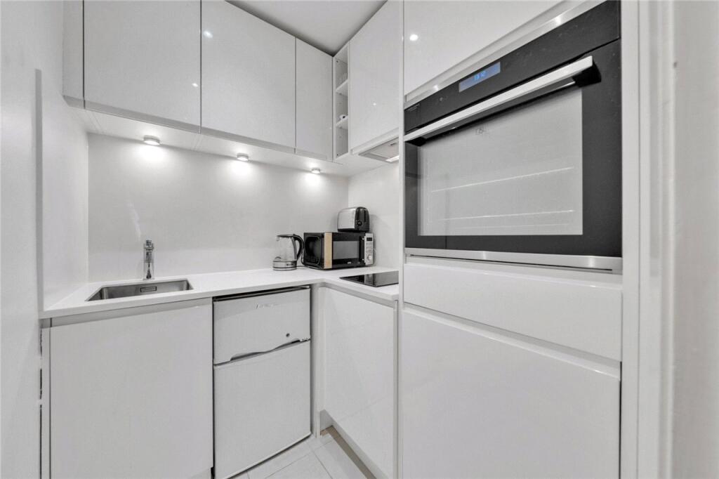 Apartment in London, St. John's Wood - More