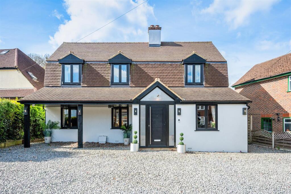 Lywood Close, Tadworth. 4 bedroom detached house for sale