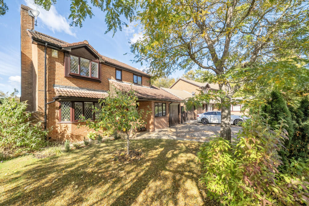 Main image of property: Bishops Grove, Windlesham, Surrey