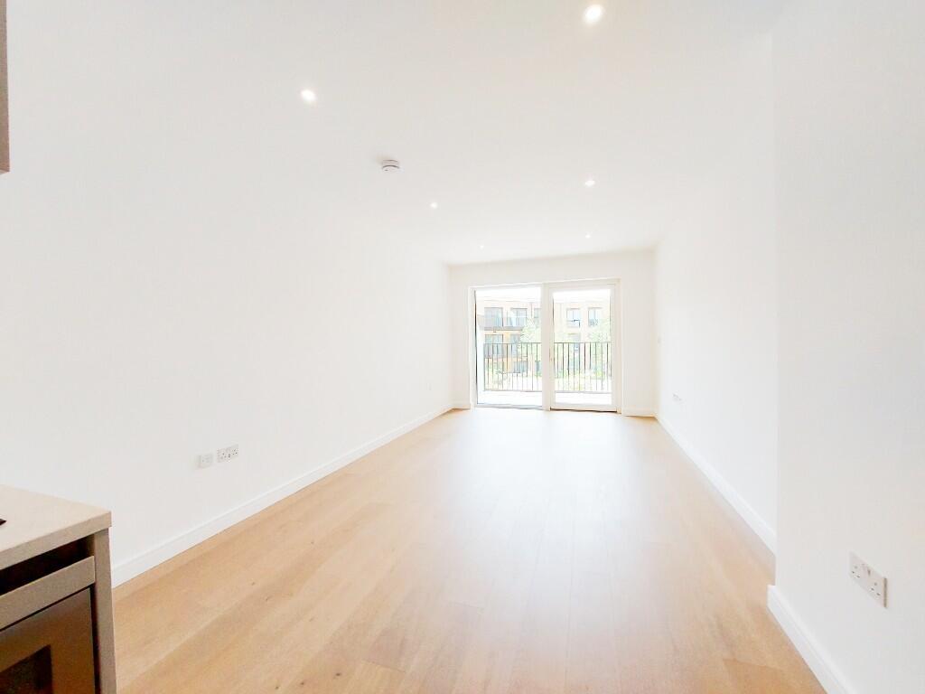 Main image of property: Fulham Reach, Parrs Way, London, W6