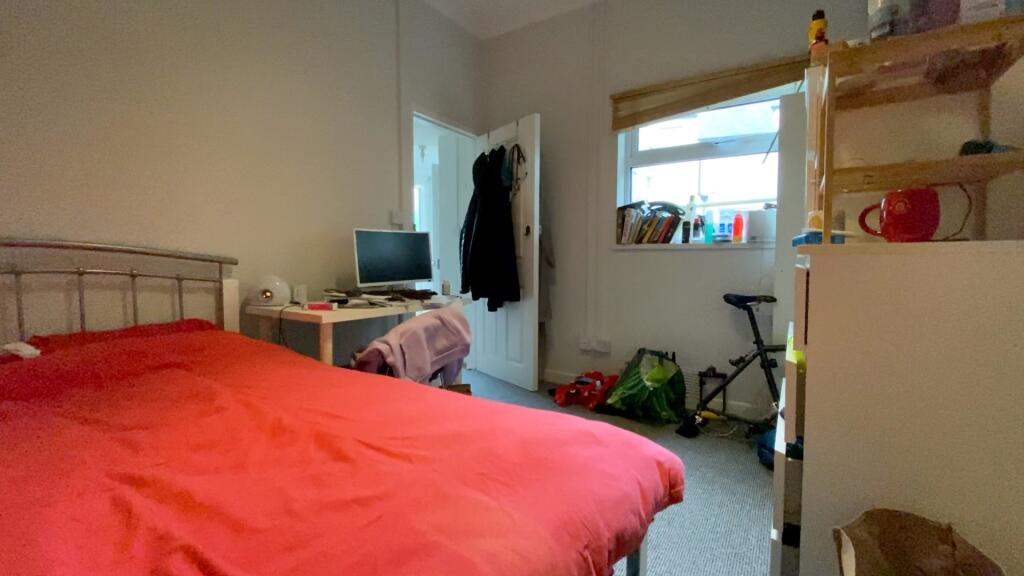 House in Cardiff, Maindy, Cathays - More