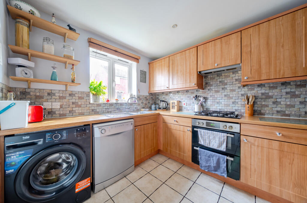 Additional image 7 of Shrewsbury Road, Yeovil, Somerset, BA21