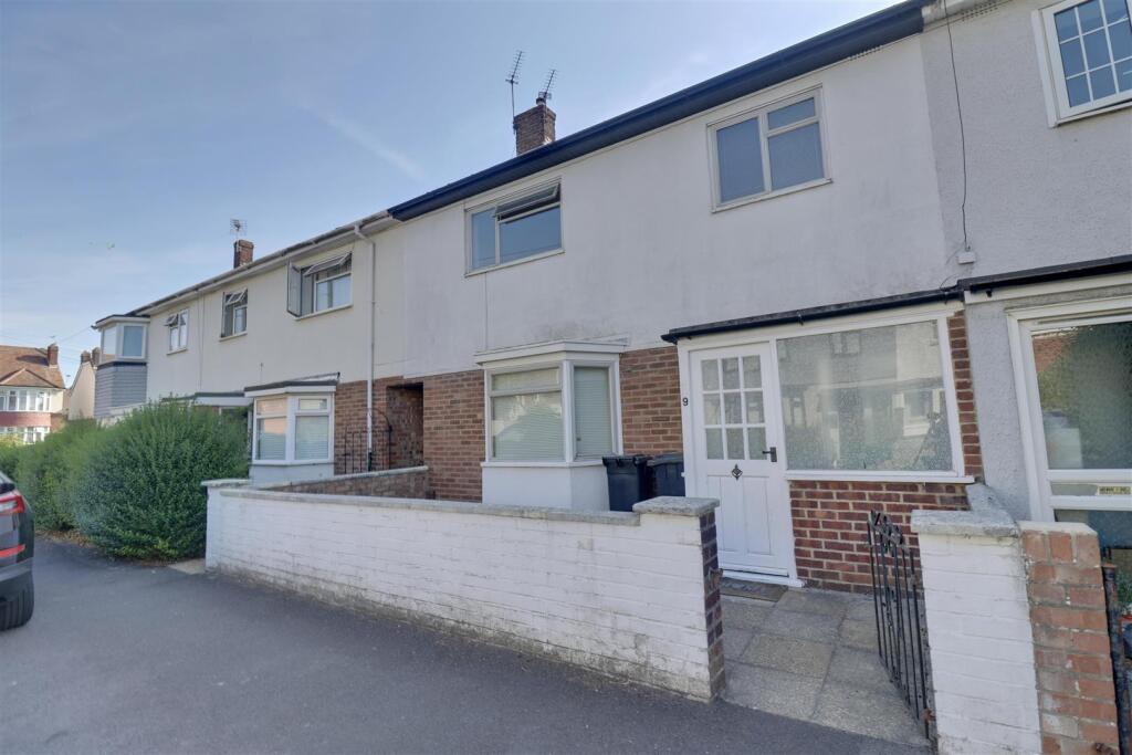 Main image of property: Invergordon Avenue, Drayton, Portsmouth