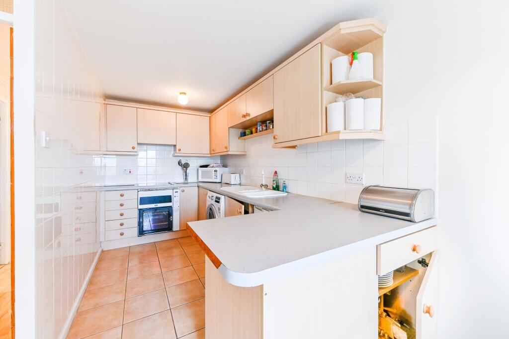 Apartment in London - View 4