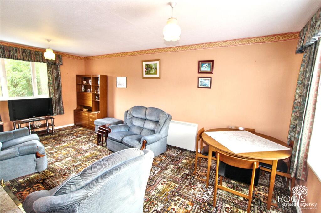 House in Reading, Speen - More
