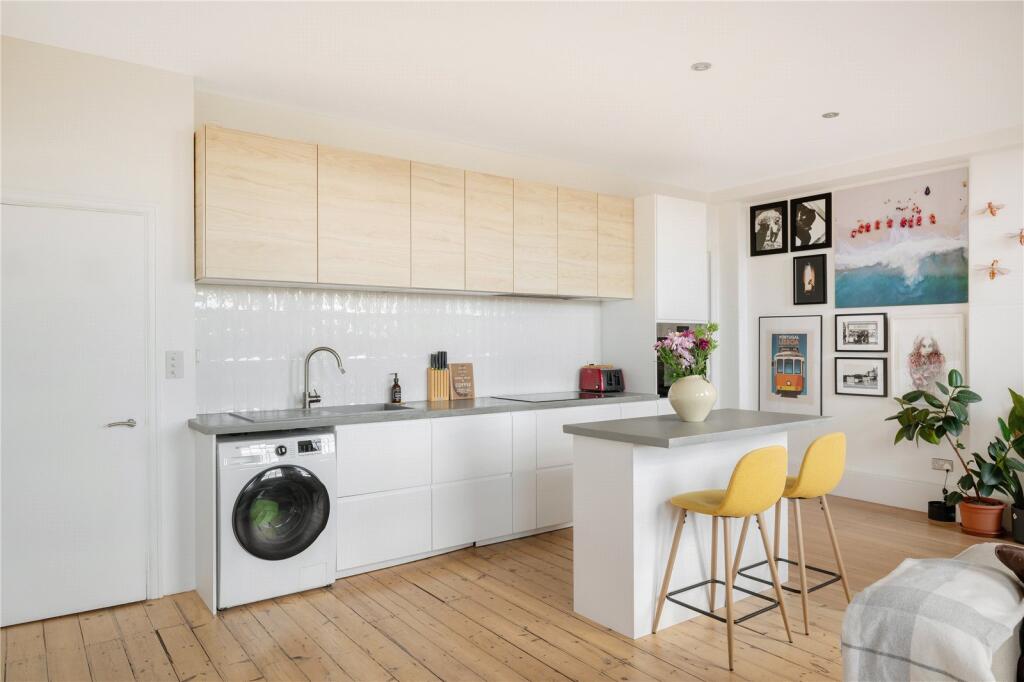 Apartment in London - View 5