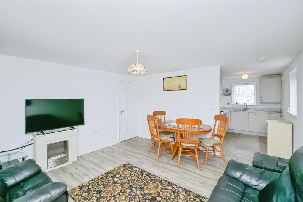 Apartment in Barry, Vale of Glamorgan - View 5