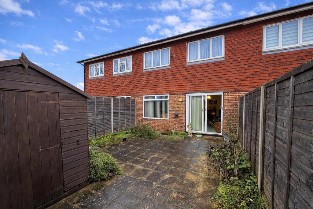 Twickenham Close, Beddington photo 4