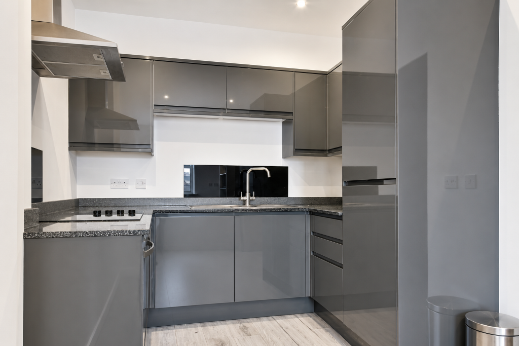 Apartment in Warrington - More