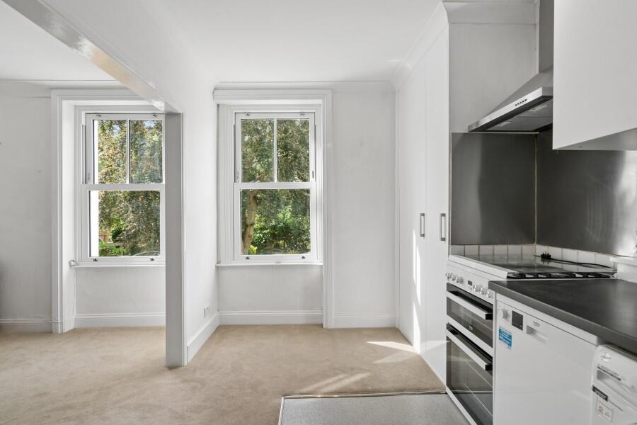 Apartment in London - View 3