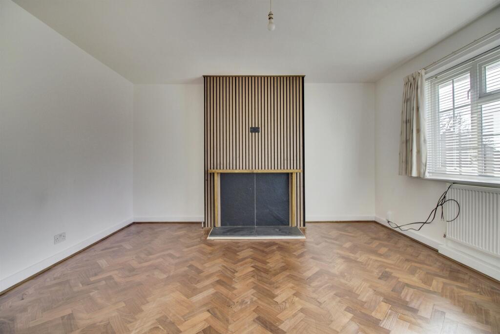 Additional image 4 of Digswell Rise, Welwyn Garden City